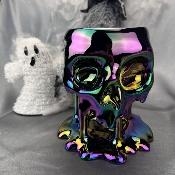 Bath & Body Works HALLOWEEN 2025 Iridescent Dripping Skull 3 Wick Candle Holder - Picture 3 of 10
